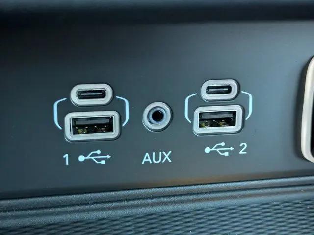 2025 Jeep Grand Cherokee Altitude 4x2