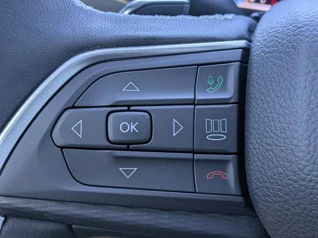 2025 Jeep Grand Cherokee Altitude 4x2