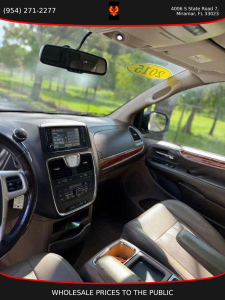 2014 Chrysler Town & Country Touring
