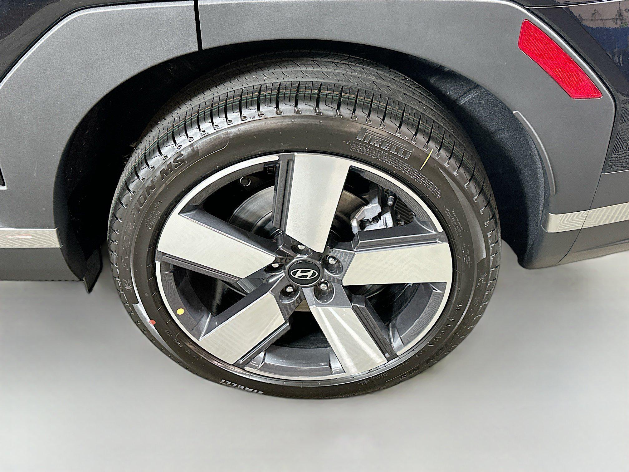 2026 Hyundai Santa Fe Limited - Photo 34