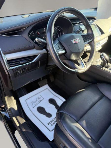 2020 Cadillac XT4 AWD Premium Luxury
