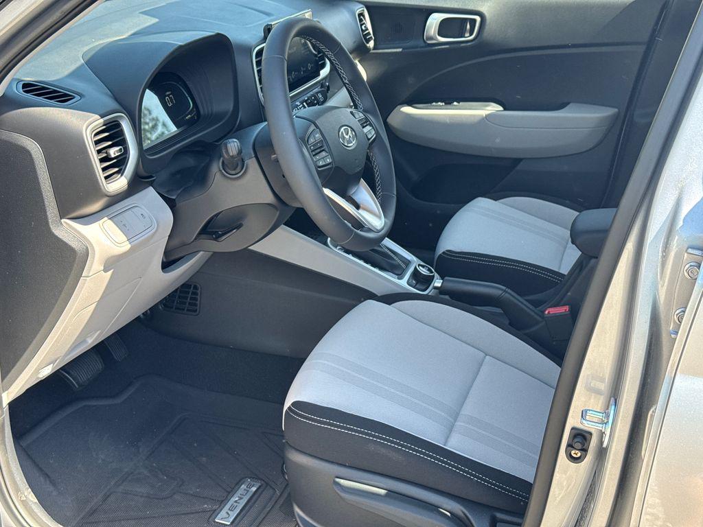 2026 Hyundai Venue SEL - Photo 11