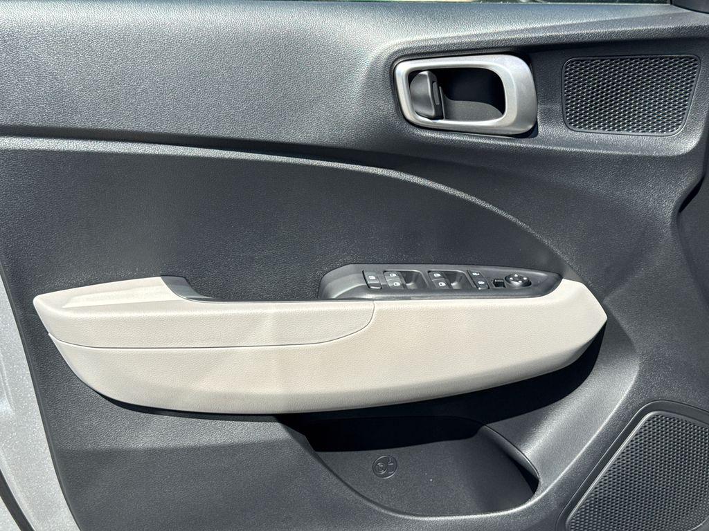 2026 Hyundai Venue SEL - Photo 12