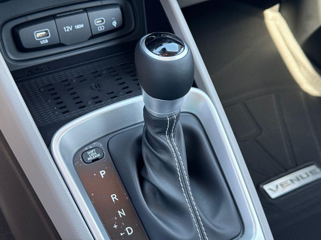 2026 Hyundai Venue SEL - Photo 32