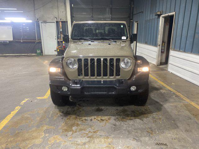 2020 Jeep Gladiator Sport 4X4 2020 Jeep Gladiator Sport 4X4