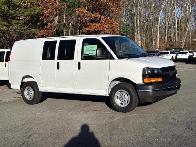2025 Chevrolet Express Cargo Van RWD 2500 Regular Wheelbase WT