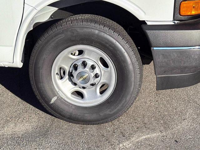 2025 Chevrolet Express Cargo Van RWD 2500 Regular Wheelbase WT