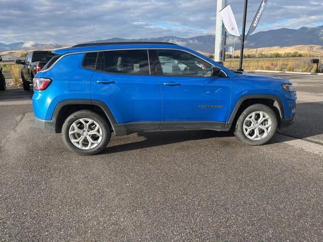 2024 Jeep Compass Latitude 4x4 2024 Jeep Compass Latitude 4x4