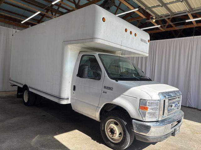 2019 Ford E-350 Cutaway Base Cutaway 2019 Ford E-350 Cutaway Base Cutaway