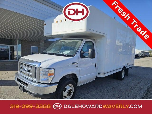 2019 Ford E-350 Cutaway Base Cutaway