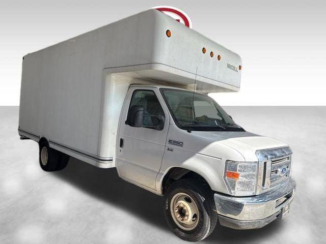 2019 Ford E-350 Cutaway Base Cutaway