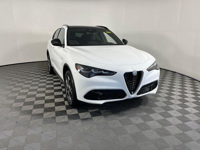 2025 Alfa Romeo Stelvio STELVIO AWD 2025 Alfa Romeo Stelvio STELVIO AWD