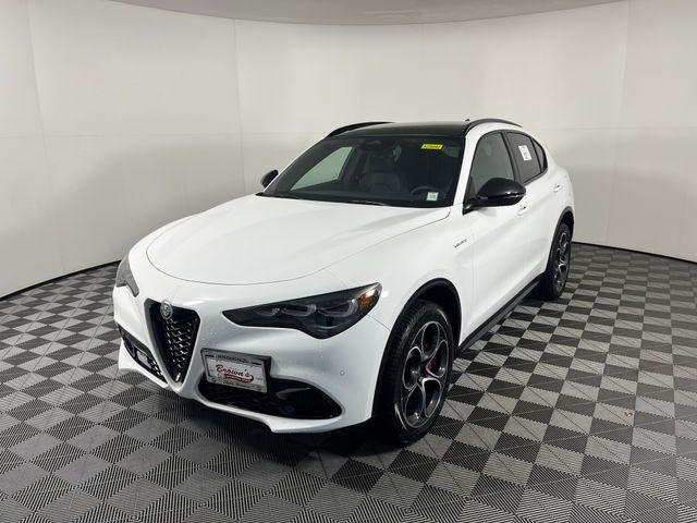 2025 Alfa Romeo Stelvio STELVIO AWD 2025 Alfa Romeo Stelvio STELVIO AWD