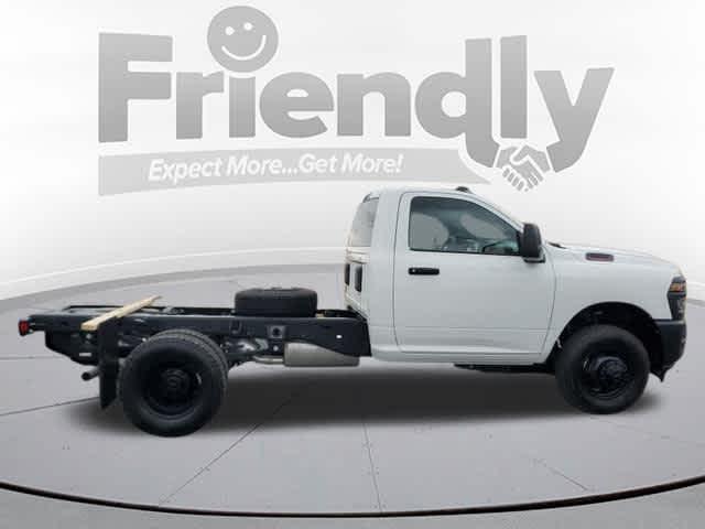 2026 RAM Ram 3500 Chassis Cab RAM 3500 TRADESMAN CHASSIS REGULAR CAB 4X4 60 CA 2026 RAM Ram 3500 Chassis Cab RAM 3500 TRADESMAN CHASSIS REGULAR CAB 4X4 60 CA