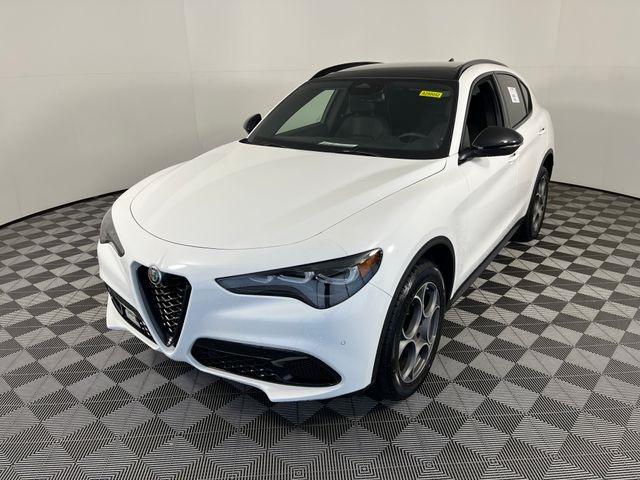 2025 Alfa Romeo Stelvio STELVIO AWD 2025 Alfa Romeo Stelvio STELVIO AWD