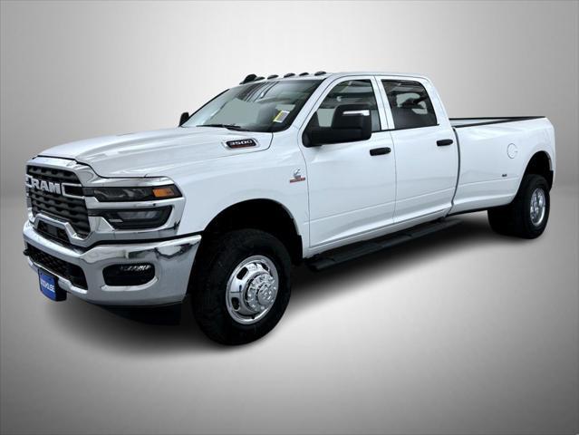 2026 RAM Ram 3500 RAM 3500 TRADESMAN CREW CAB 4X4 8 BOX