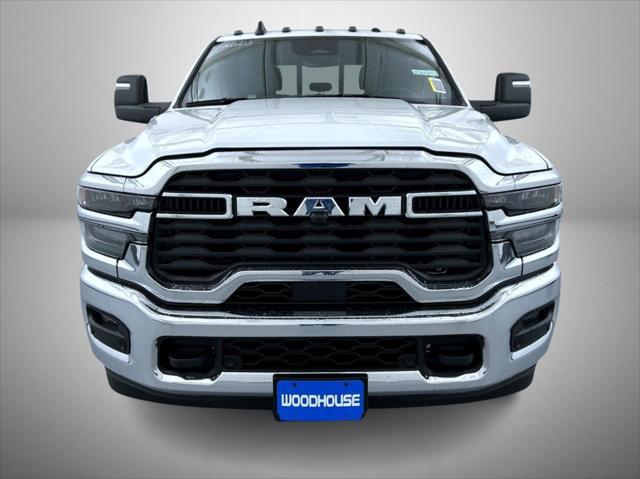 2026 RAM Ram 3500 RAM 3500 TRADESMAN CREW CAB 4X4 8 BOX