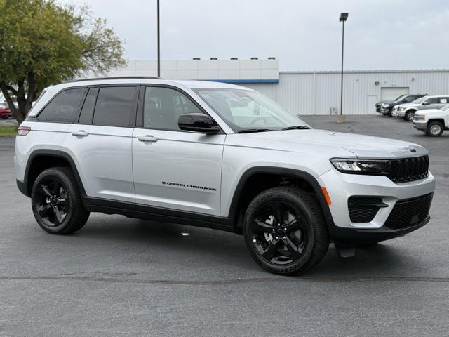 2025 Jeep Grand Cherokee GRAND CHEROKEE ALTITUDE X 4X4