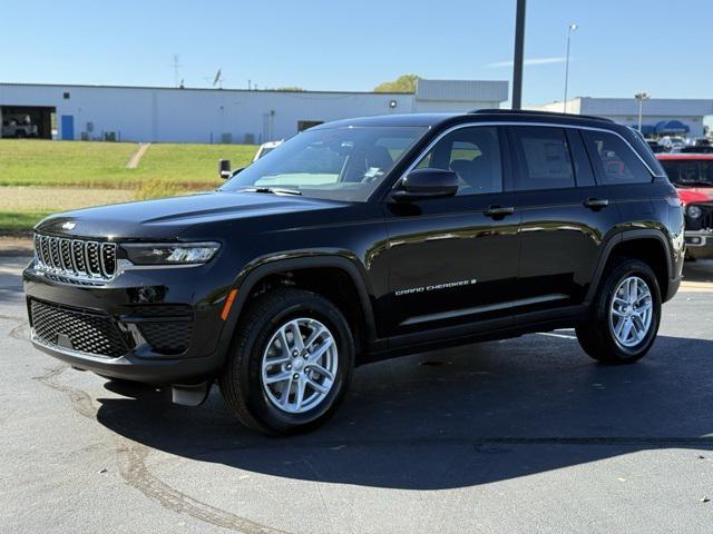 2025 Jeep Grand Cherokee GRAND CHEROKEE LAREDO X 4X4 2025 Jeep Grand Cherokee GRAND CHEROKEE LAREDO X 4X4