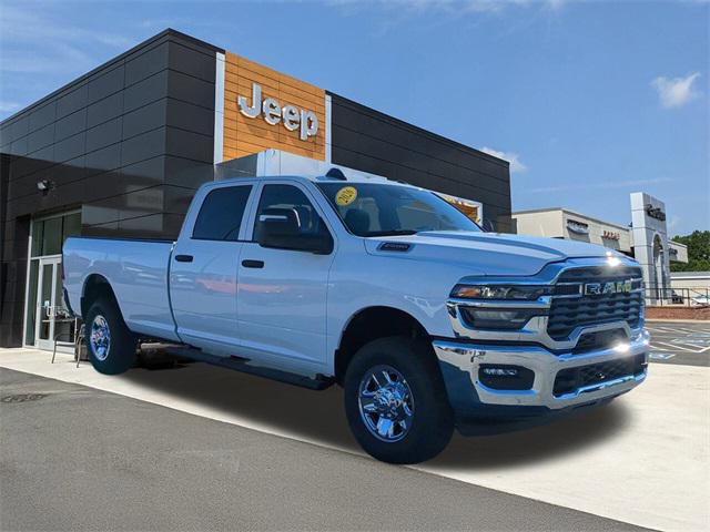 2026 RAM Ram 2500 RAM 2500 TRADESMAN CREW CAB 4X4 8 BOX