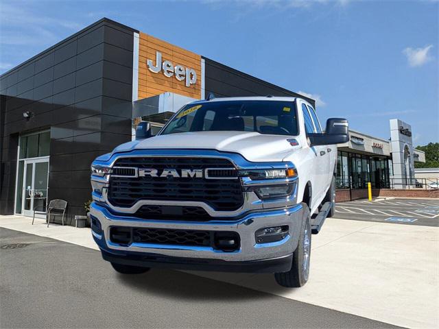 2026 RAM Ram 2500 RAM 2500 TRADESMAN CREW CAB 4X4 8 BOX