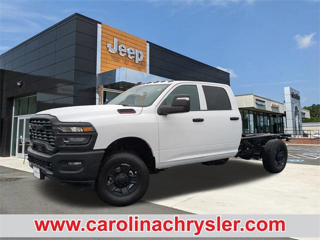 2026 RAM Ram 3500 Chassis Cab RAM 3500 TRADESMAN CREW CAB CHASSIS 4X4 60 CA 2026 RAM Ram 3500 Chassis Cab RAM 3500 TRADESMAN CREW CAB CHASSIS 4X4 60 CA