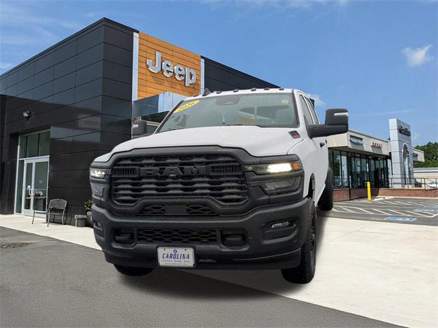 2026 RAM Ram 3500 Chassis Cab RAM 3500 TRADESMAN CREW CAB CHASSIS 4X4 60 CA 2026 RAM Ram 3500 Chassis Cab RAM 3500 TRADESMAN CREW CAB CHASSIS 4X4 60 CA