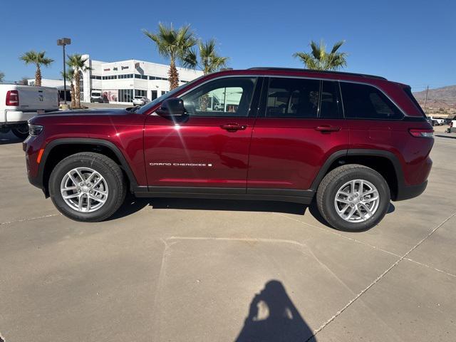 2025 Jeep Grand Cherokee GRAND CHEROKEE LAREDO X 4X4 2025 Jeep Grand Cherokee GRAND CHEROKEE LAREDO X 4X4