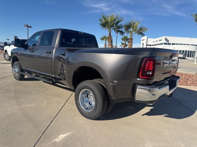 2026 RAM Ram 3500 RAM 3500 TRADESMAN CREW CAB 4X4 8 BOX