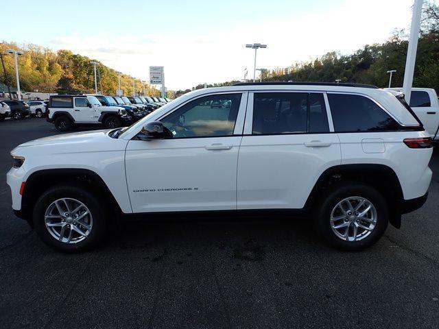 2025 Jeep Grand Cherokee GRAND CHEROKEE LAREDO X 4X4