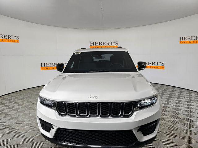 2025 Jeep Grand Cherokee GRAND CHEROKEE LAREDO X 4X2