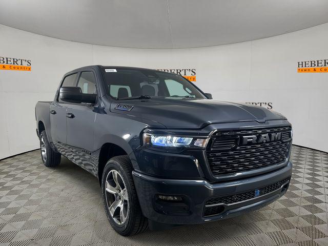 2025 RAM Ram 1500 RAM 1500 TRADESMAN CREW CAB 4X2 57 BOX 2025 RAM Ram 1500 RAM 1500 TRADESMAN CREW CAB 4X2 57 BOX