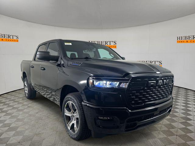 2025 RAM Ram 1500 RAM 1500 TRADESMAN CREW CAB 4X2 57 BOX 2025 RAM Ram 1500 RAM 1500 TRADESMAN CREW CAB 4X2 57 BOX