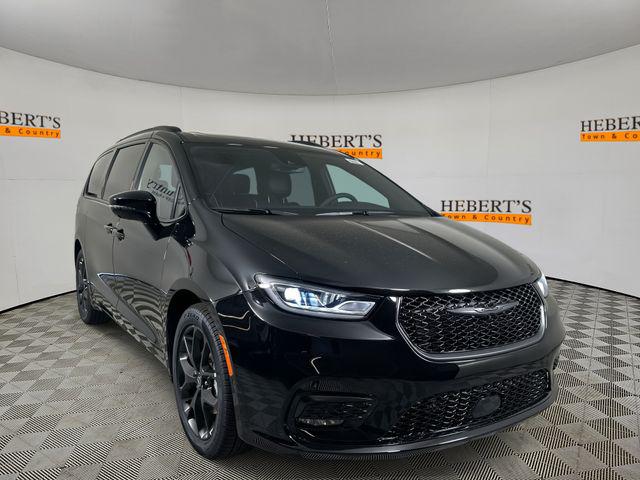 2026 Chrysler Pacifica PACIFICA LIMITED 2026 Chrysler Pacifica PACIFICA LIMITED