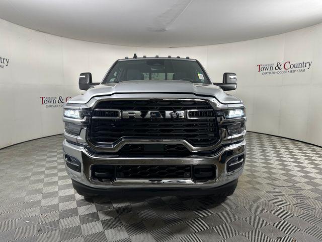 2026 RAM Ram 2500 RAM 2500 TRADESMAN CREW CAB 4X4 8 BOX