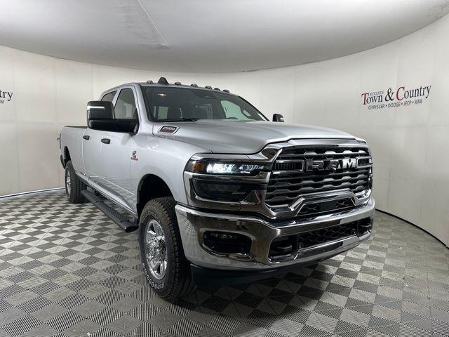 2026 RAM Ram 2500 RAM 2500 TRADESMAN CREW CAB 4X4 8 BOX