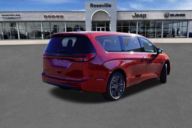 2026 Chrysler Pacifica PACIFICA SELECT AWD