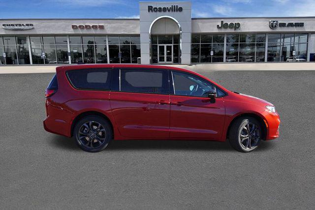 2026 Chrysler Pacifica PACIFICA SELECT AWD 2026 Chrysler Pacifica PACIFICA SELECT AWD