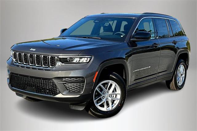 2025 Jeep Grand Cherokee GRAND CHEROKEE LAREDO X 4X2