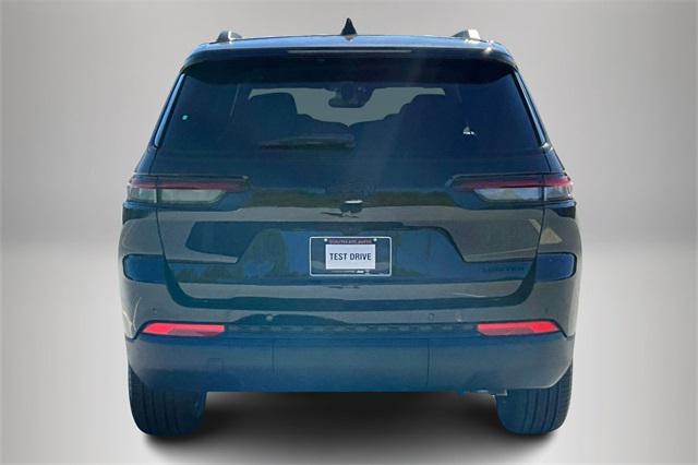 2025 Jeep Grand Cherokee GRAND CHEROKEE L LIMITED 4X2