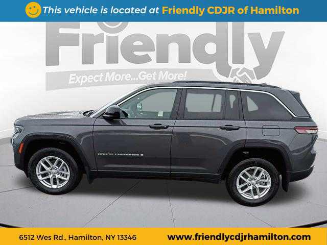 2025 Jeep Grand Cherokee GRAND CHEROKEE LAREDO X 4X4