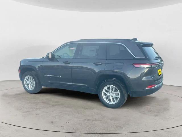 2025 Jeep Grand Cherokee GRAND CHEROKEE LAREDO X 4X4 2025 Jeep Grand Cherokee GRAND CHEROKEE LAREDO X 4X4