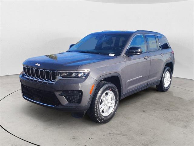 2025 Jeep Grand Cherokee GRAND CHEROKEE LAREDO 4X4
