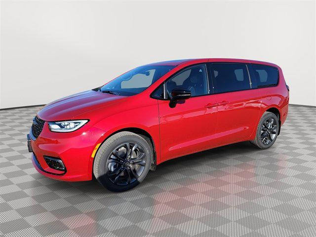 2026 Chrysler Pacifica PACIFICA SELECT AWD