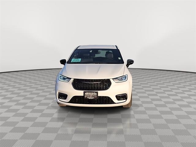 2026 Chrysler Pacifica PACIFICA SELECT AWD