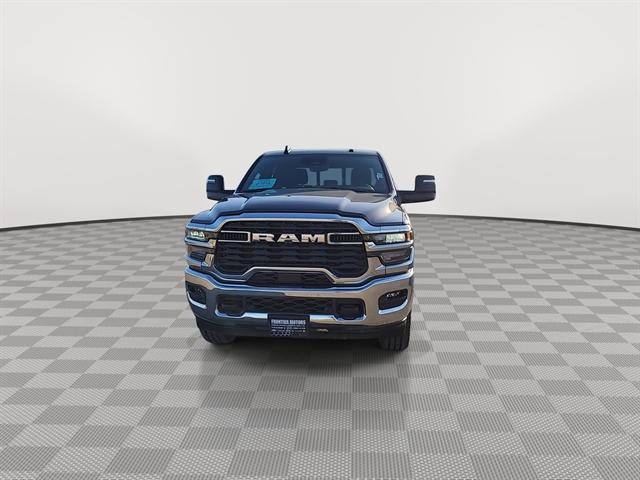 2026 RAM Ram 2500 RAM 2500 TRADESMAN CREW CAB 4X4 64 BOX 2026 RAM Ram 2500 RAM 2500 TRADESMAN CREW CAB 4X4 64 BOX