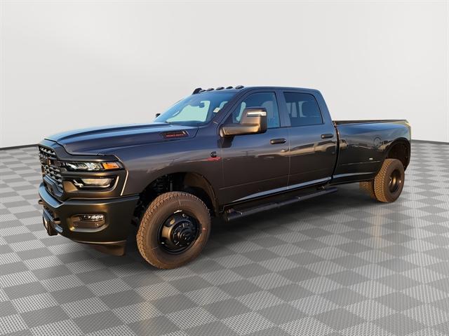 2026 RAM Ram 3500 RAM 3500 TRADESMAN CREW CAB 4X4 8 BOX