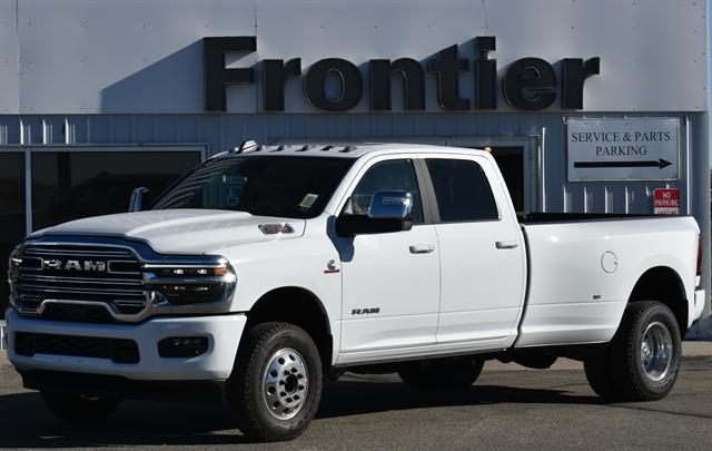 2026 RAM Ram 3500 RAM 3500 LARAMIE CREW CAB 4X4 8 BOX