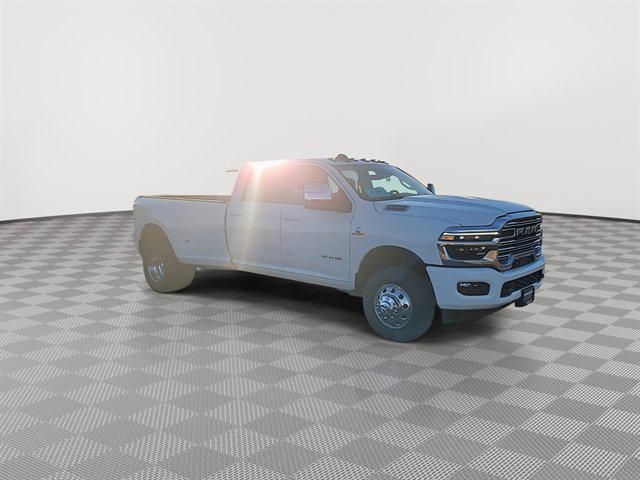 2026 RAM Ram 3500 RAM 3500 LARAMIE CREW CAB 4X4 8 BOX