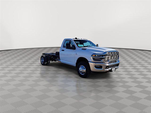 2026 RAM 3500 Chassis RAM 3500 TRADESMAN CHASSIS REGULAR CAB 4X4 84 CA